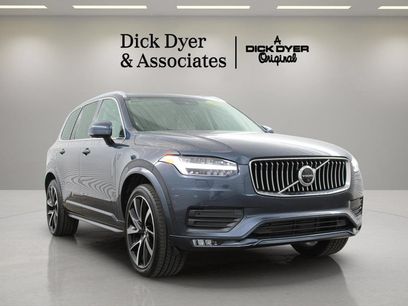 Used 2022 Volvo XC90 T6 Momentum w/ Advanced Package