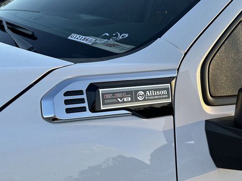 New 2025 GMC Sierra 3500 Pro w/ Convenience Package image 30