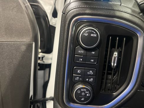 Used 2020 Chevrolet Silverado 2500 LTZ w/ LTZ Premium Package AWD/4WD image 19