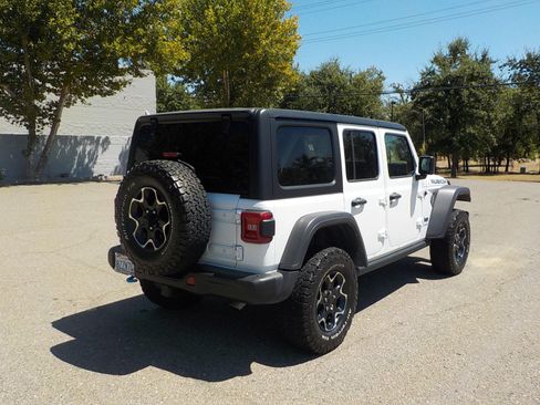 Used 2021 Jeep Wrangler Unlimited Rubicon 4xe w/ Steel Bumper Group AWD/4WD image 8
