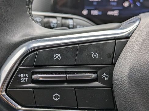 Used 2025 Chevrolet Equinox LT image 16