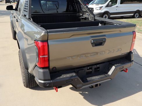 Used 2024 Toyota Tacoma 4x4 Double Cab Hybrid image 25