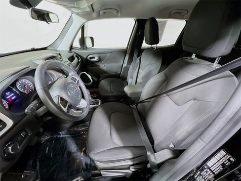 Used 2020 Jeep Renegade Sport w/ Sport Appearance Group image 19