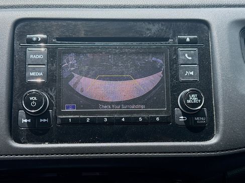 Used 2021 Honda HR-V LX image 13