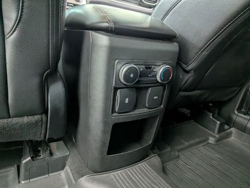 Certified 2021 Ford Explorer XLT w/ Equipment Group 202A image 17