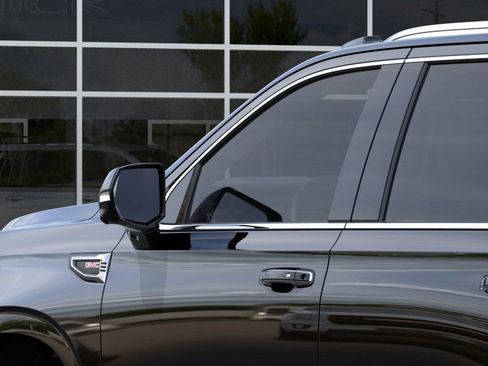 New 2026 GMC Yukon Denali image 12