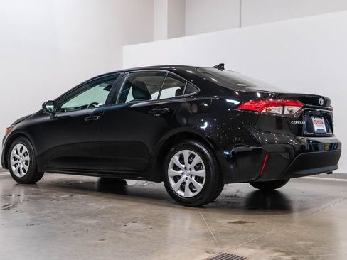 Used 2024 Toyota Corolla LE FWD image 7