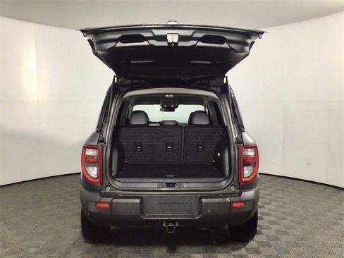Used 2025 Ford Bronco Sport Badlands image 10
