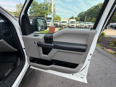 Used 2016 Ford F150 XL w/ Equipment Group 101A Mid AWD/4WD image 28