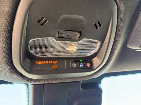 Used 2024 Buick Envista Sport Touring FWD image 29