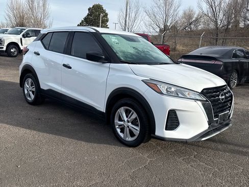 Used 2022 Nissan Kicks S w/ Interior Electronics Package image 1