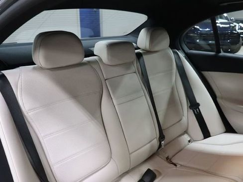 Used 2023 Mercedes-Benz C 300 Sedan image 21
