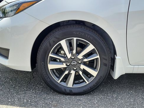 New 2025 Nissan Versa SV w/ Trunk Package FWD image 7