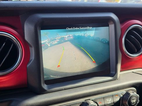 Used 2020 Jeep Wrangler Unlimited Rubicon image 36