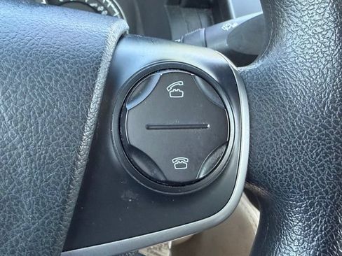 Used 2012 Toyota Camry LE FWD image 18