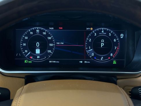 Used 2019 Land Rover Range Rover Long Wheelbase Autobiography image 19