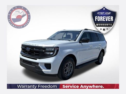 Used 2025 Ford Expedition Active RWD image 1