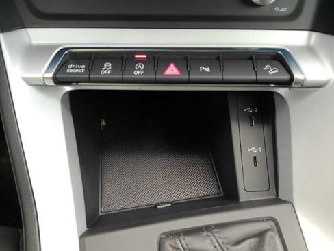 Used 2022 Audi Q3 2.0T Premium AWD/4WD image 43