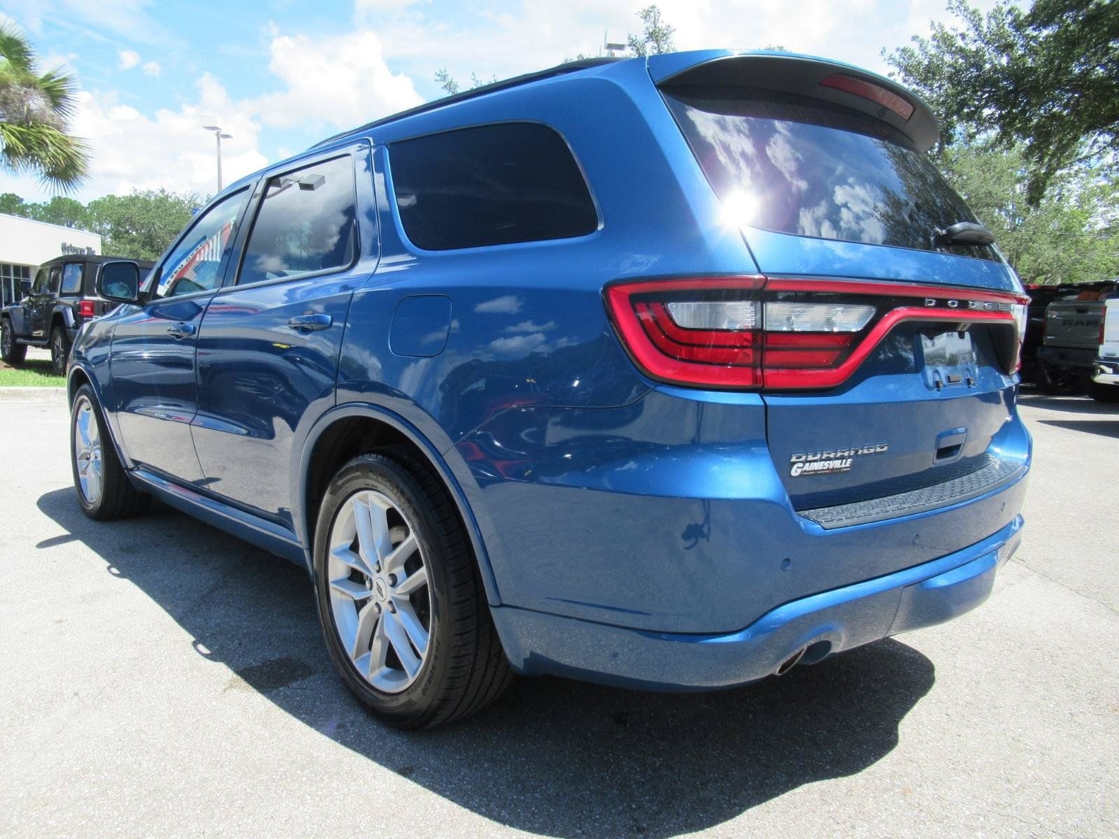 Used 2024 Dodge Durango GT RWD image 5