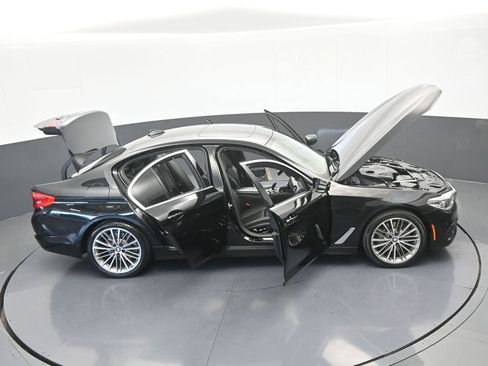 Used 2019 BMW 530i w/ Premium Package RWD image 81