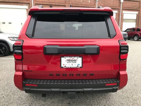 New 2026 Toyota 4Runner SR5 AWD/4WD image 6