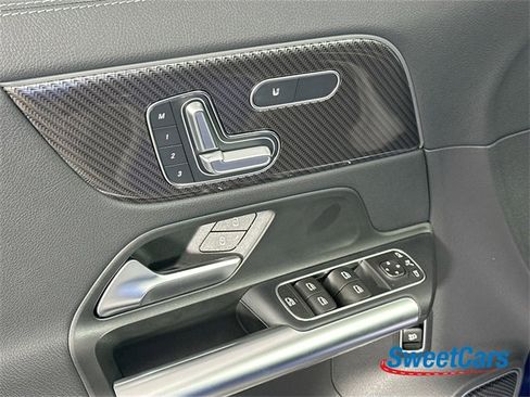 Used 2024 Mercedes-Benz GLA 35 AMG 4MATIC image 39