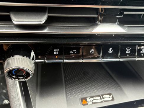 New 2026 Chevrolet Traverse LT w/ Driver Confidence Package image 26