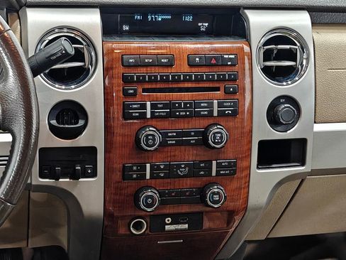 Used 2010 Ford F150 Lariat RWD image 6