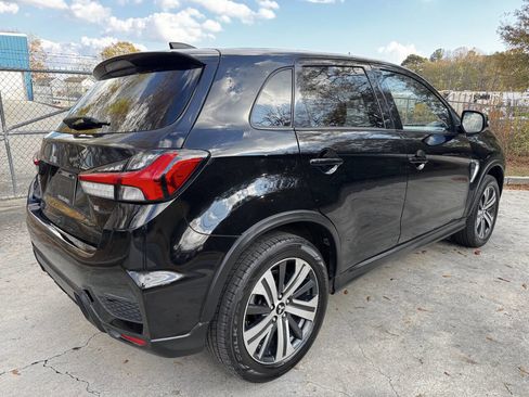 Used 2021 Mitsubishi Outlander Sport SE image 8