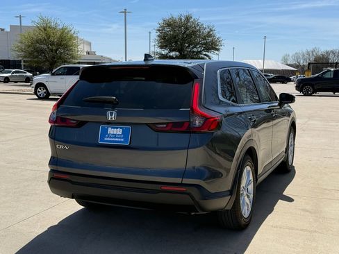 Used 2024 Honda CR-V EX image 6