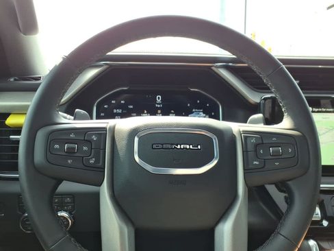 Used 2025 GMC Sierra 1500 Denali w/ Denali Reserve Package AWD/4WD image 24
