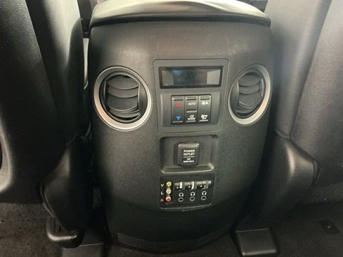 Used 2009 Honda Pilot Touring image 38