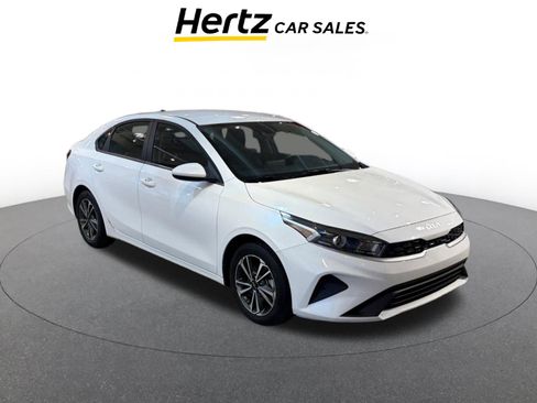 Used 2024 Kia Forte LXS image 1
