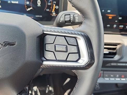 Used 2025 Ford Mustang Coupe RWD image 21