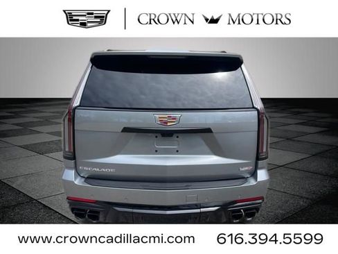 Certified 2026 Cadillac Escalade V w/ LPO, Floor Liner Package AWD/4WD image 4