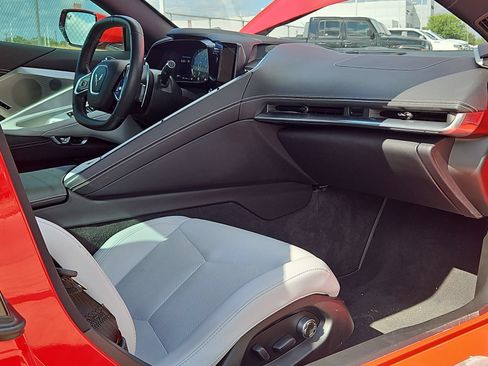 Used 2023 Chevrolet Corvette Stingray Preferred Conv w/ 2LT RWD image 23