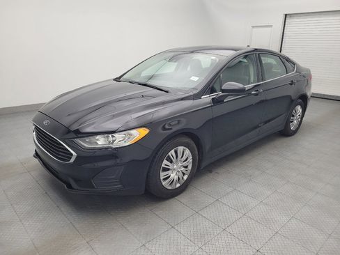 Used 2020 Ford Fusion S FWD image 2