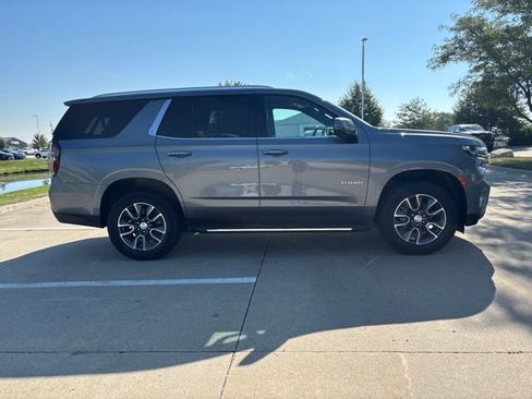 Used 2021 Chevrolet Tahoe LT w/ LT Signature Package AWD/4WD image 5