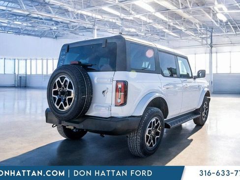 New 2025 Ford Bronco Outer Banks AWD/4WD image 33