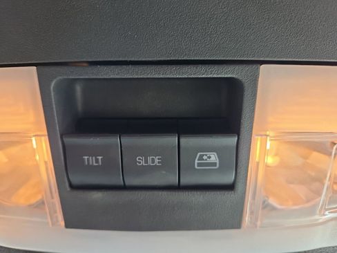 Used 2013 Ford F350 Platinum w/ FX4 Off Road Pkg image 40