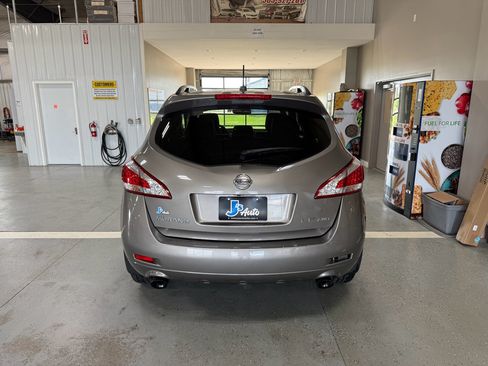 Used 2011 Nissan Murano LE AWD/4WD image 6