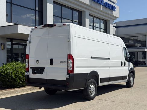 New 2025 RAM ProMaster 3500 w/ Cold Weather Group FWD image 4