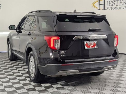 Used 2021 Ford Explorer XLT w/ Equipment Group 202A image 5