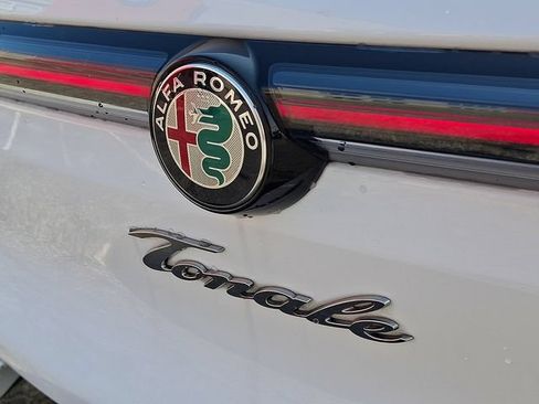 Used 2024 Alfa Romeo Tonale Ti AWD/4WD image 32