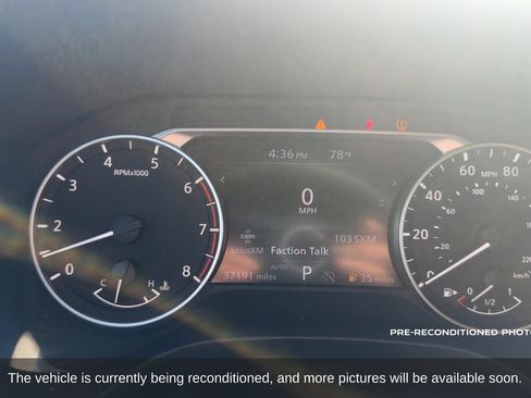 Used 2025 Nissan Rogue S AWD/4WD image 16