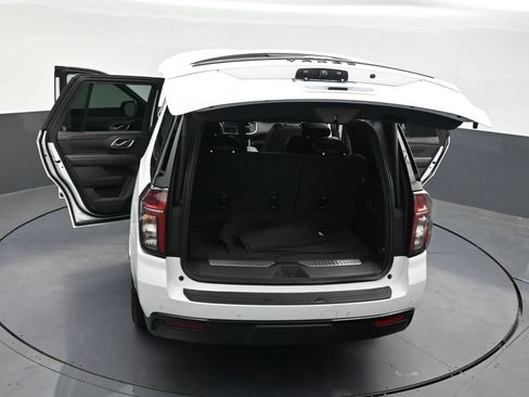 Used 2023 Chevrolet Tahoe Z71 w/ Luxury Package AWD/4WD image 34