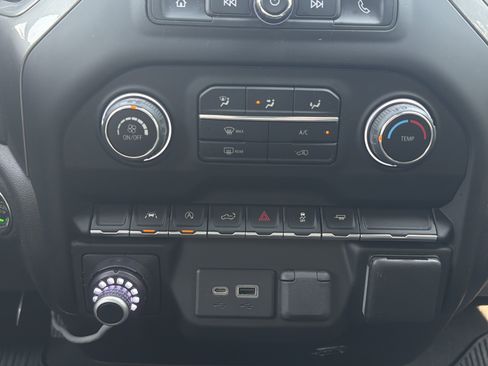 Used 2023 Chevrolet Silverado 1500 Custom RWD image 34