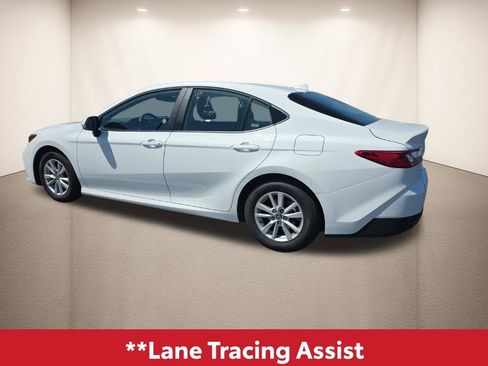 Used 2026 Toyota Camry LE image 11