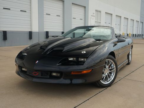 Used 1997 Chevrolet Camaro Z28 w/ Preferred Equipment Group 2 image 4