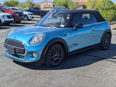 Used 2018 MINI Cooper Convertible image 5